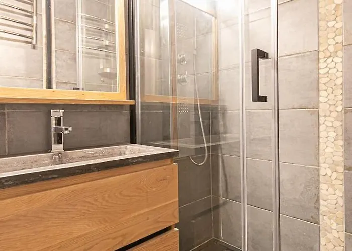 Cozy 2-4 People - L'eterlou Apartamento